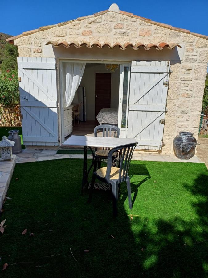 Bed and Breakfast Margaux Le Plan-de-la-Tour Esterno foto