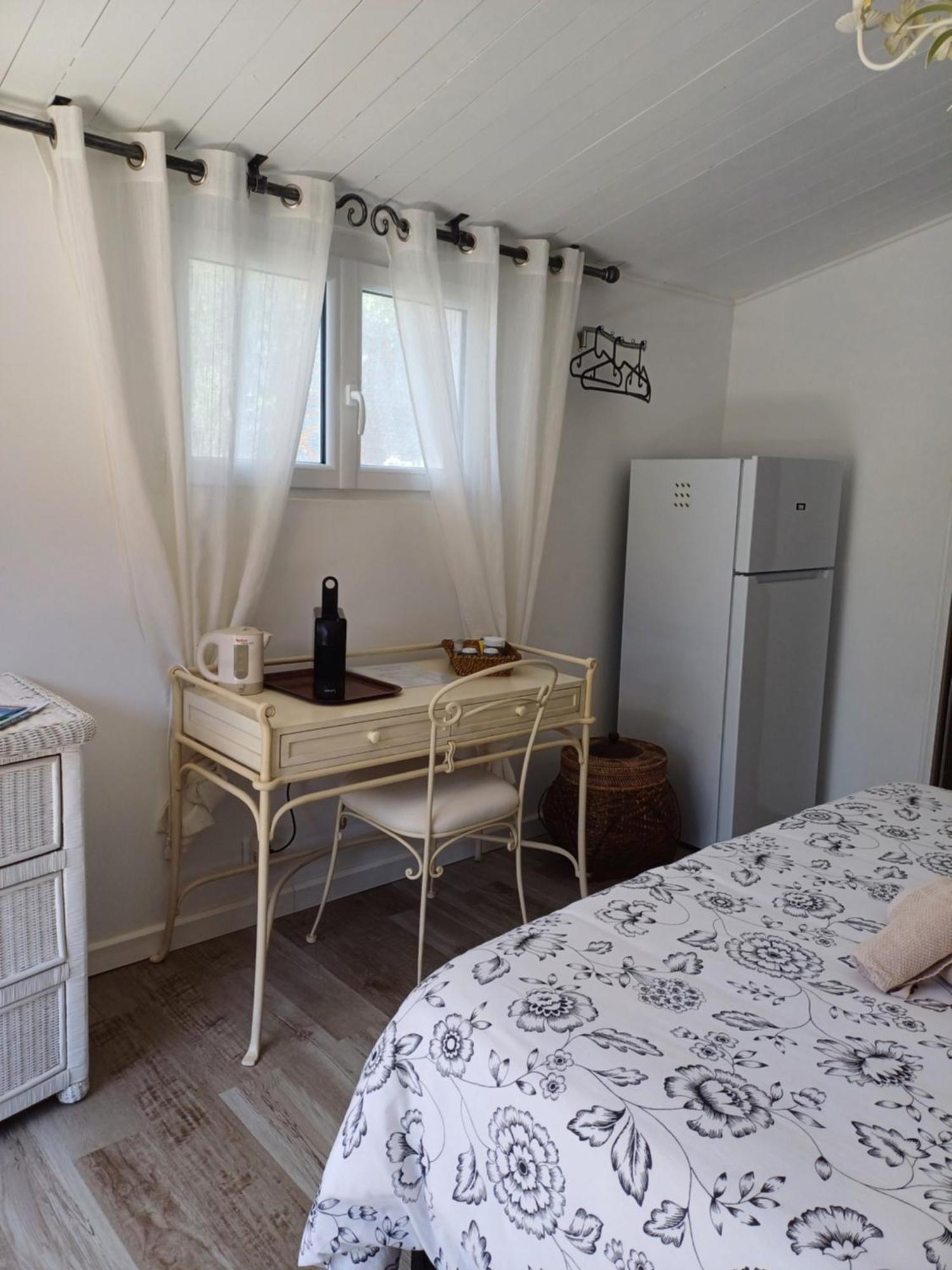 Bed and Breakfast Margaux Le Plan-de-la-Tour Esterno foto